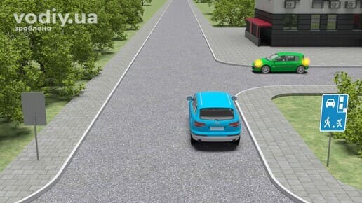 Черговість проїзду автомобілів у житловій зоні, дорожній знак 5.34 «Житлова зона», синій та зелений автомобілі на перехресті рівнозначних доріг.